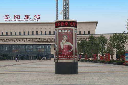 郑州灯箱广告与其它广告相比有哪些好处